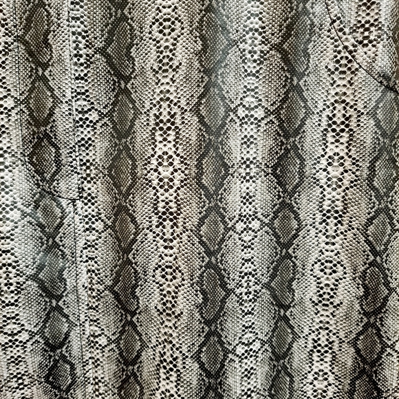 ASOS Collusion Snake Print Skirt Women's Size 10 P U Faux Leather Short Mini - Picture 4 of 10